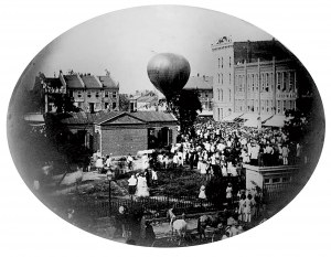 The balloon Jupiter
Image: Smithsonian National Postal Museum