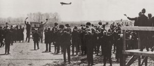 Lieut. Webb taking off from Belmont Race Track on 15 May 1918
Image: Flying the Mail, pages 45-46